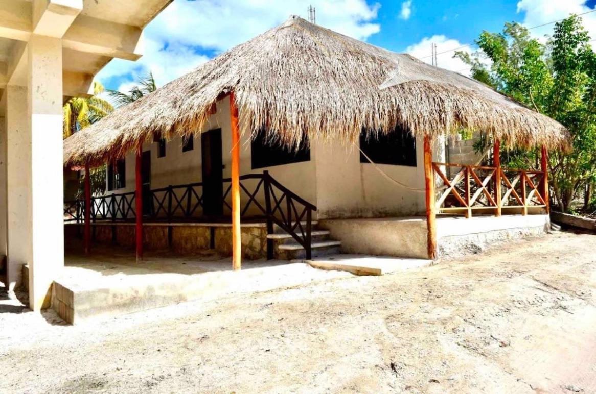 Habitación a unos metros de la Playa El Cuyo Exterior foto